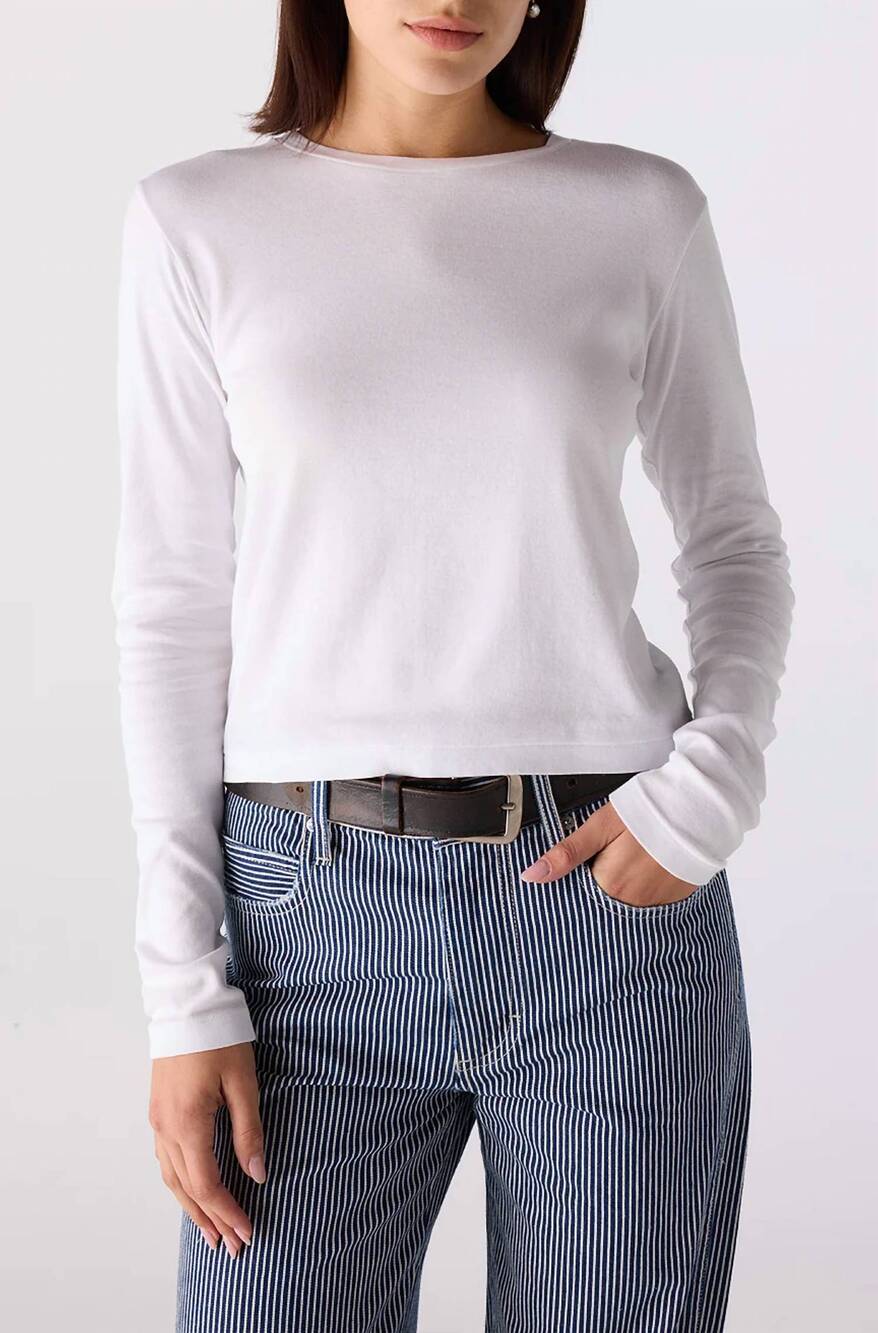 NEW AMO jade long sleeve tee in white
